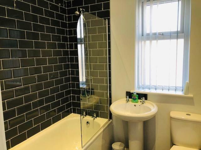 Townhouse @ 51 Balfour St, Stoke Hotel Buitenkant foto
