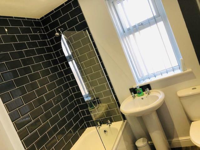 Townhouse @ 51 Balfour St, Stoke Hotel Buitenkant foto