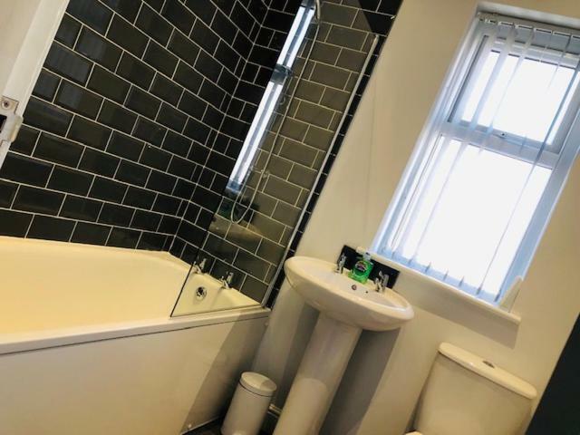 Townhouse @ 51 Balfour St, Stoke Hotel Buitenkant foto